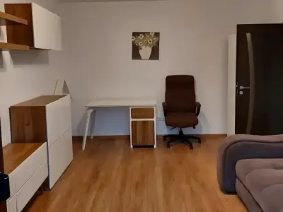 Apartament de inchiriere cu birou si living Valea Lupului Iasi